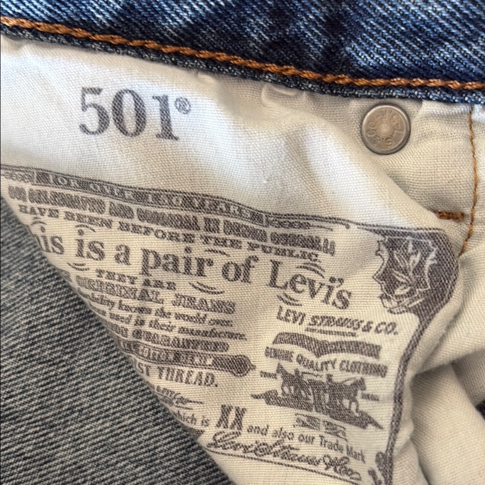 Levi's Blue Straight Leg Jeans Classic Style - Picture 5 of 6